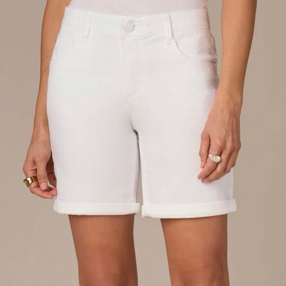 Wit & Wisdom NWT Absolution Slimming White Cuffed Jean Shorts Size 6 - Picture 1 of 9
